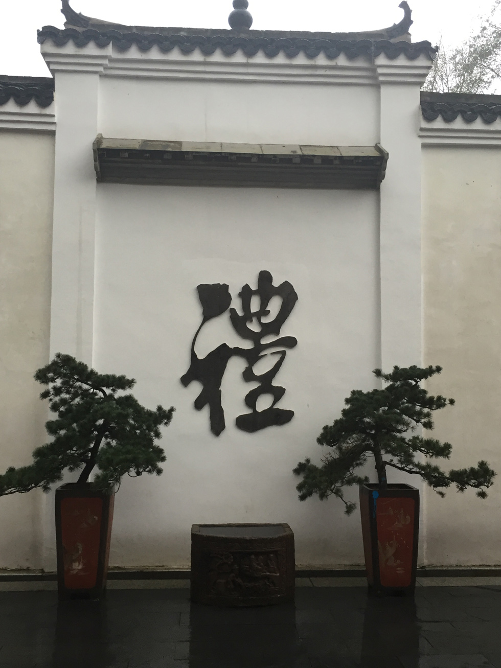 Periodistas extranjeros visitan la montaña Qingyuan de Ji´an