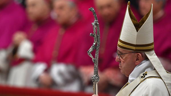 Papa Francisco invita a vivir con humildad y sin indiferencia