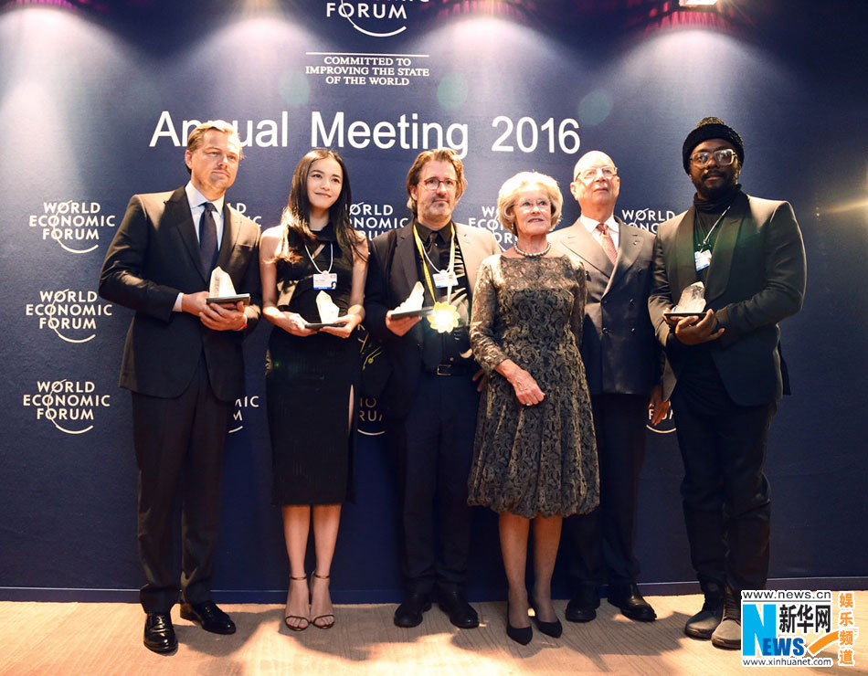 Yao Chen recibe los Premios Crystal del Foro Económico Mundial