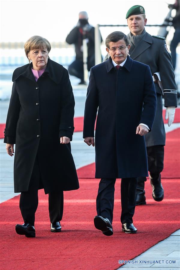 Alemania y Turquía acuerdan cooperación más estrecha en asunto de refugiados