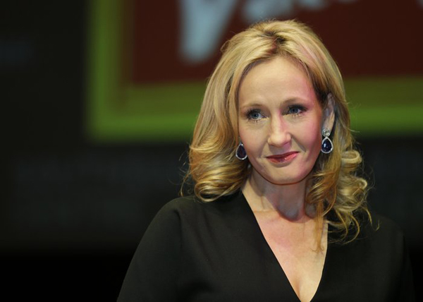 J.K. Rowling recibirá Premio PEN al servicio literario