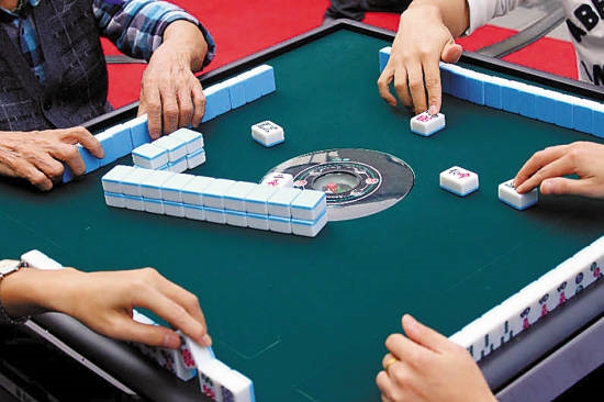 Los aficionados chinos del Mahjong retan a los programadores de “AlphaGo”