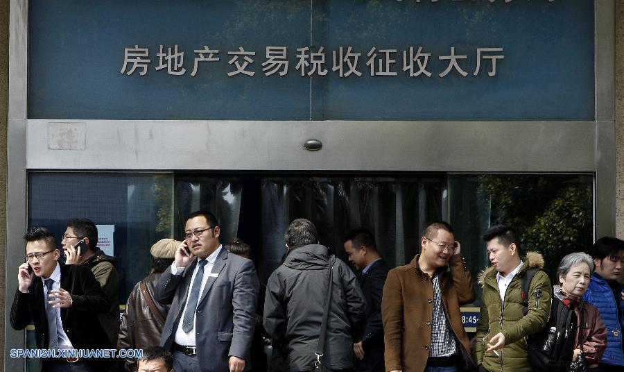 Shanghai eleva umbral de compra para enfriar precios de vivienda