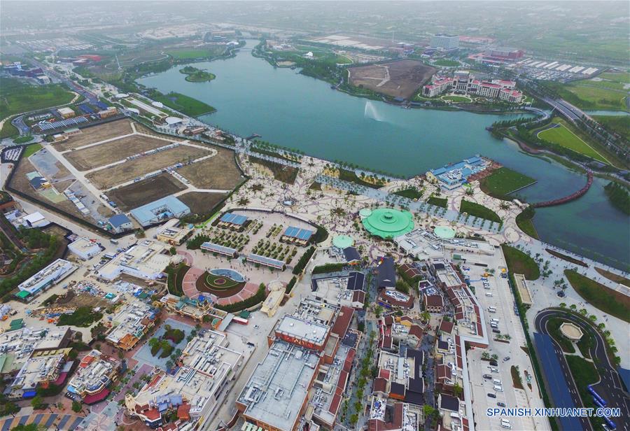 Vista aérea del Shanghai Disney Resort