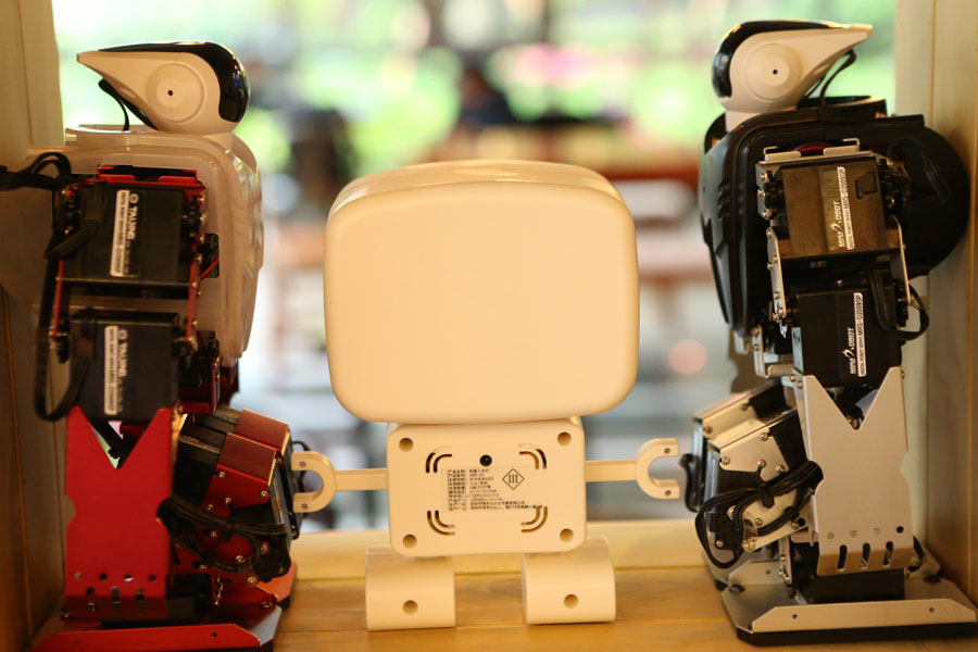 Robots de la cafetería. 
