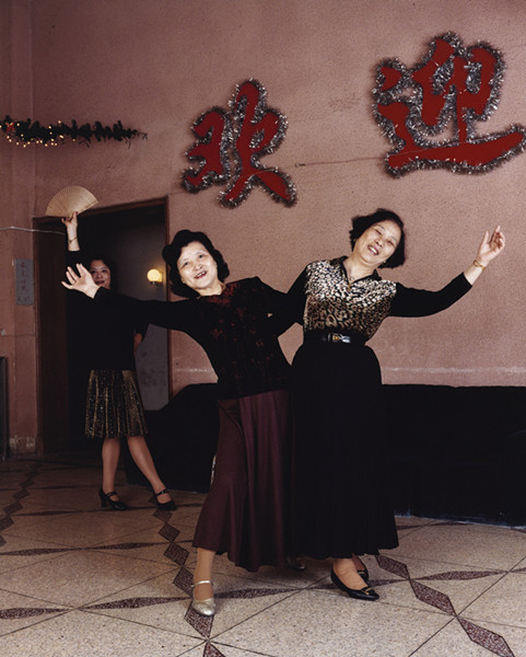 Shanghai 2002: retrato de una ciudad a través de rostros femeninos