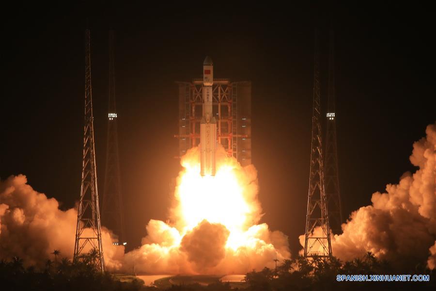 China lanza nueva generación del cohete portador Gran Marcha-7