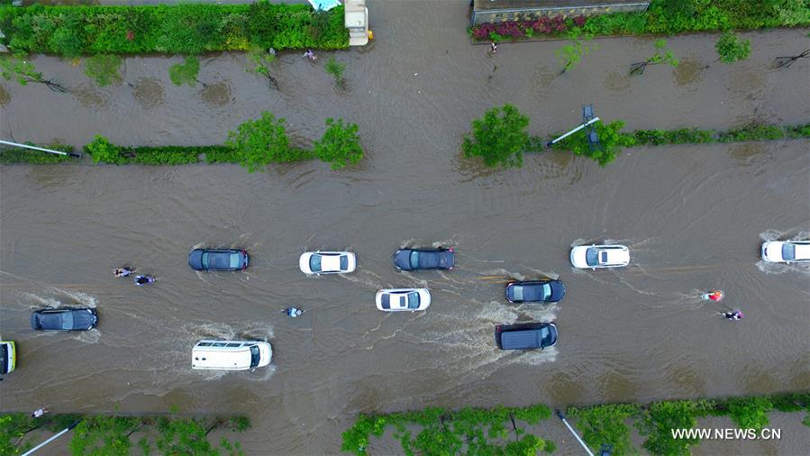 Inundación paraliza metrópolis china sobre el Yangtse