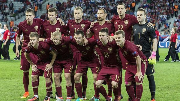 Un millón de rusos piden la disolución de su selección de fútbol