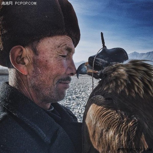 La foto “El Hombre y el Águila” obtiene el Gran Premio del Concurso Internacional Iphone