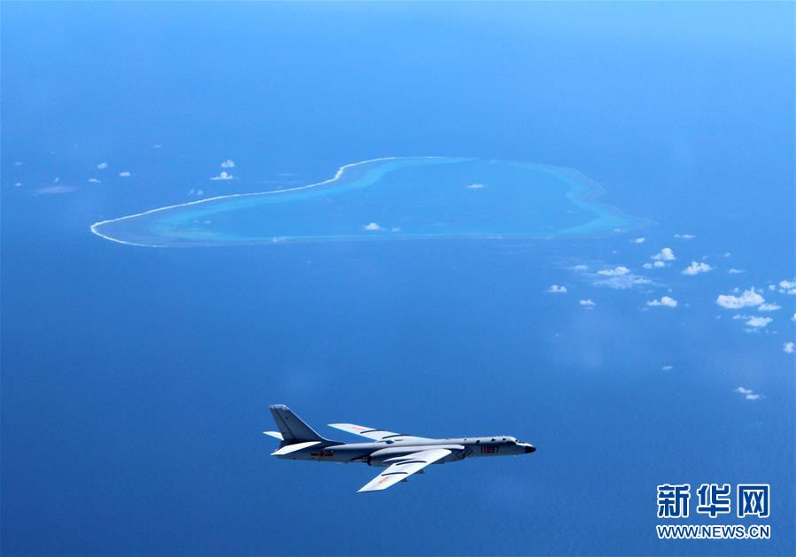 Fuerza aérea china realiza patrulla en Mar Meridional de China