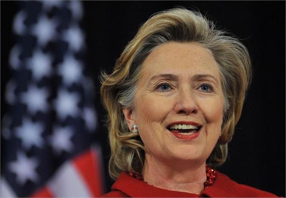 Hillary Clinton es nombrada oficialmente candidata demócrata a la presidencia