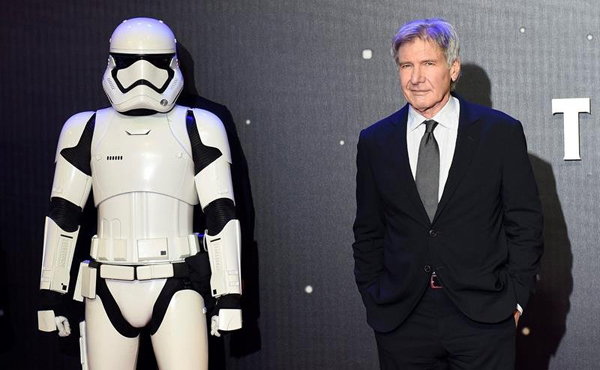 Productora de Star Wars admite responsabilidad por accidente de Harrison Ford