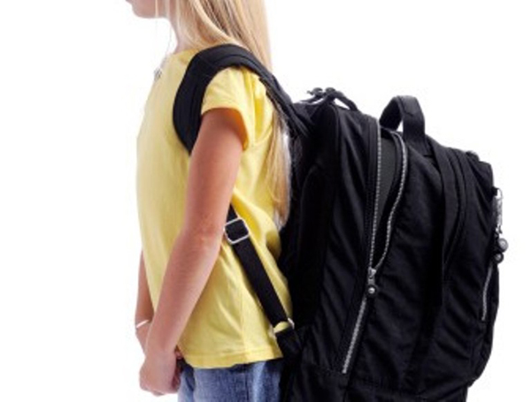 Advierten qe sobrepeso en mochilas escolares afectan el sistema músculo-esquelético