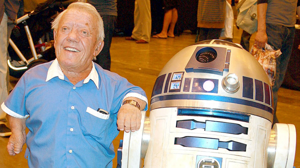 Muere Kenny Baker, el entrañable R2-D2 de La guerra de las galaxias