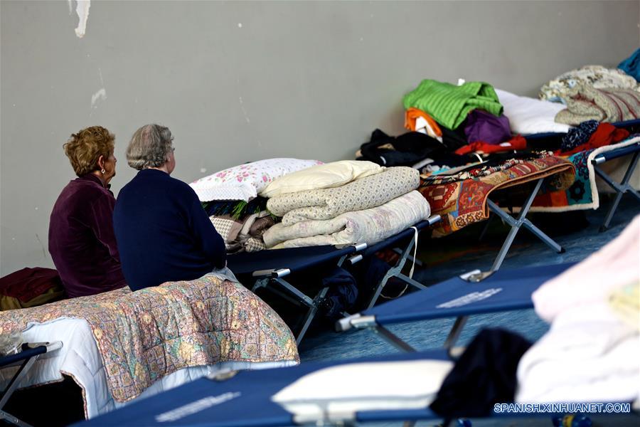 Italia se prepara para sepultar a víctimas de sismo mientras se desvanece esperanza de encontrar más supervivientes