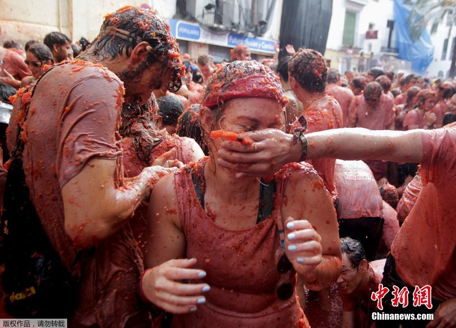 La Tomatina en Buñol, España