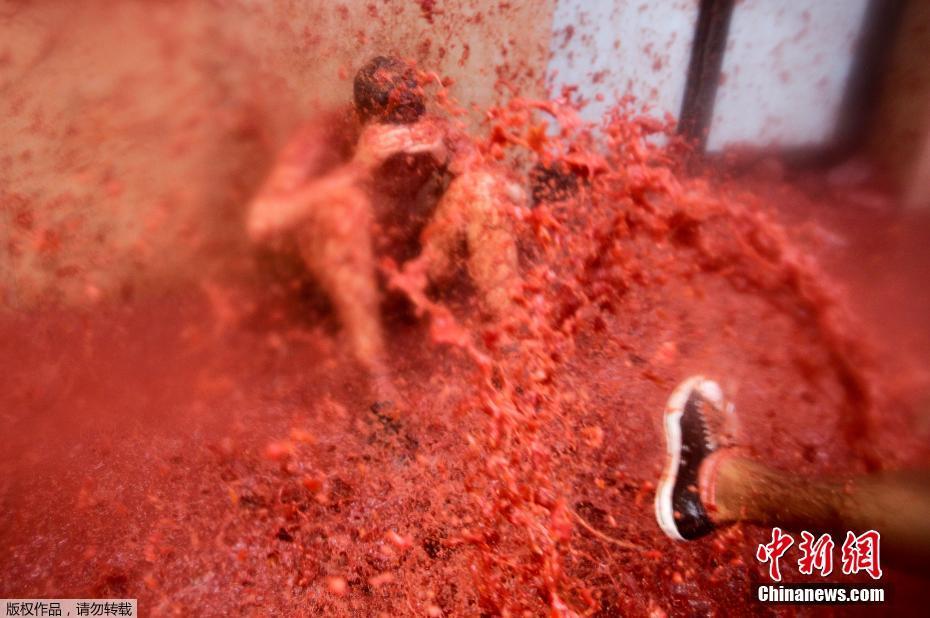 La Tomatina en Buñol, España