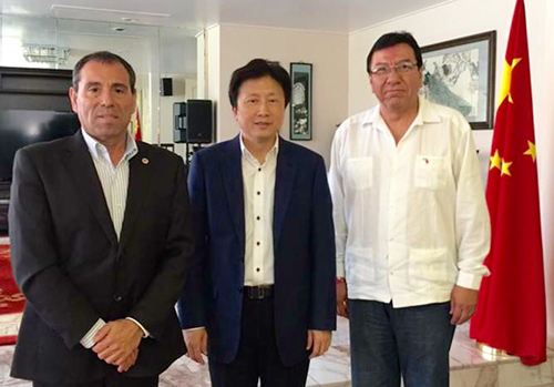Antonio Escobedo, comisionado para China de CNC de Baja California, mantiene un activo diálogo con empresarios e instituciones chinos. (Foto: Proporcionada)