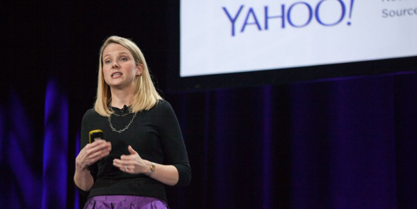Demandan a Marissa Mayer por discriminar a los hombres en Yahoo