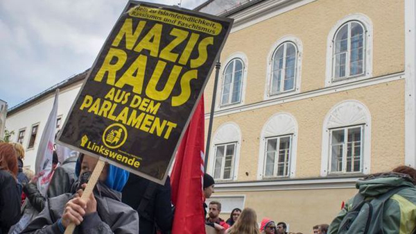 Austria derribará la casa natal de Adolf Hitler