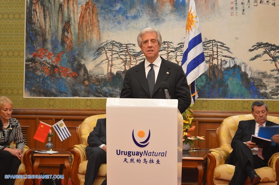Presidente uruguayo valora asociación estratégica con China e iniciativa Franja y Ruta