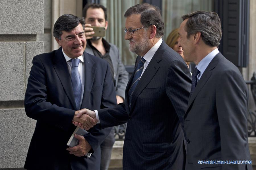 Rajoy ofrece diálogo abierto en caso de ser investido como jefe del gobierno español