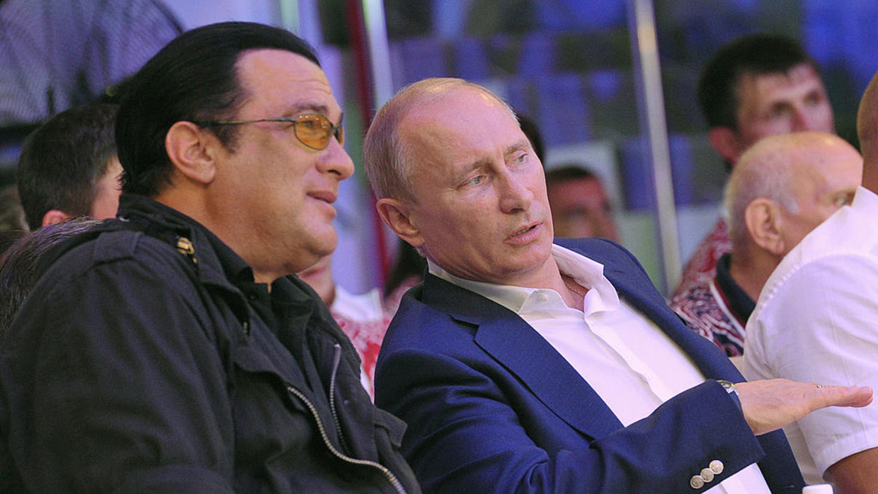 Putin concede la ciudadanía rusa al actor estadounidense Steven Seagal