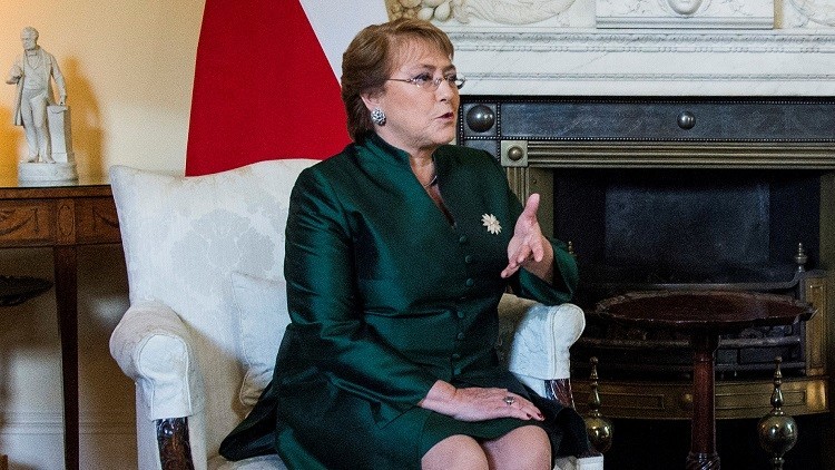 La presidenta Bachelet deberá pagar 2,4 millones por los gastos de un juicio