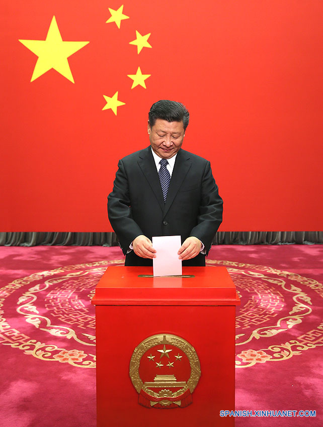 Xi Jinping vota en elecciones legislativas locales