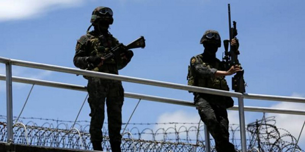 100 yihadistas armados asaltan una prisión en Filipinas