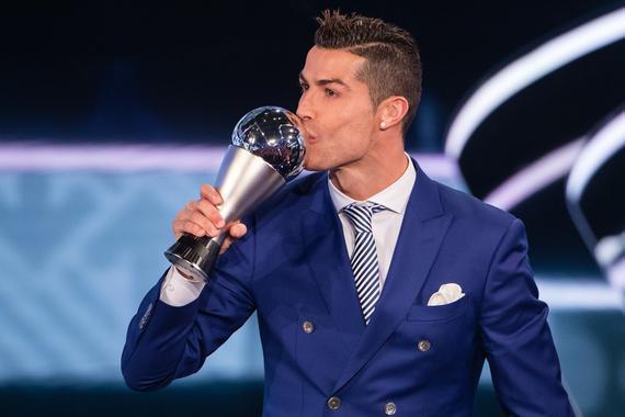FIFA elige a Cristiano Ronaldo como Mejor Jugador de 2016