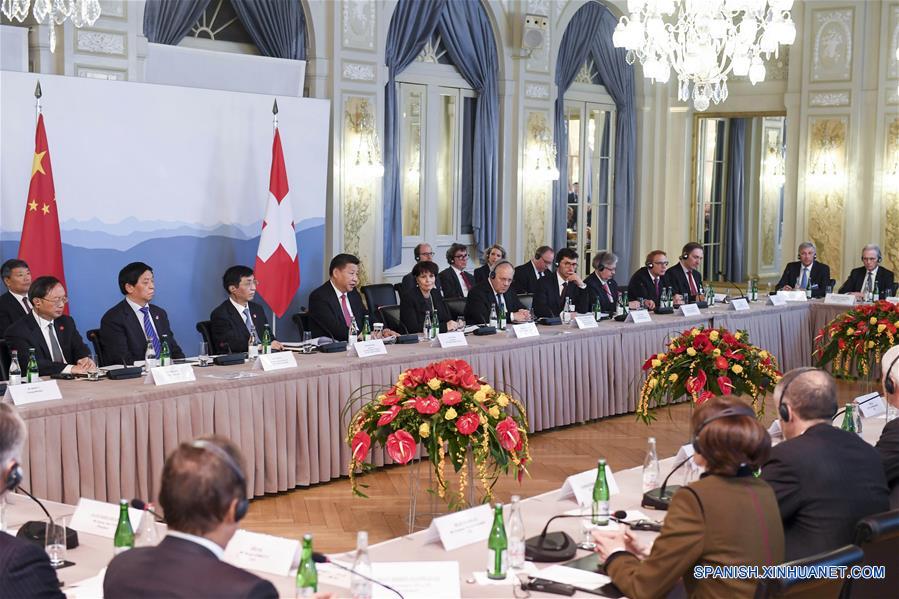 Presidente chino pide a empresarios suizos reforzar lazos comerciales