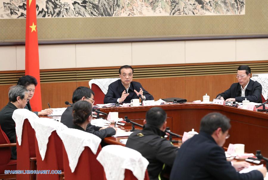 Primer ministro chino solicita opiniones públicas sobre borrador del informe de labor del gobierno