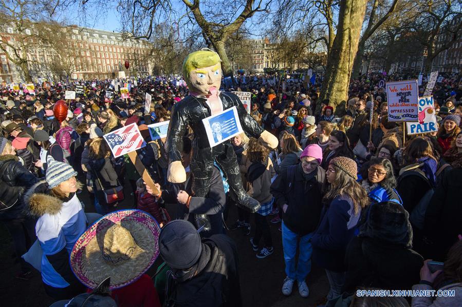 "Marcha de Mujeres" y protesta frente a la Embajada de Estados Unidos de América en Londres