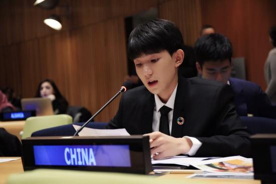 El popular músico chino Wang Yuan interviene en el Foro de la Juventud de la ONU
