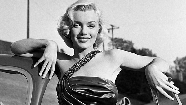 Publican por primera vez fotos de Marilyn Monroe embarazada