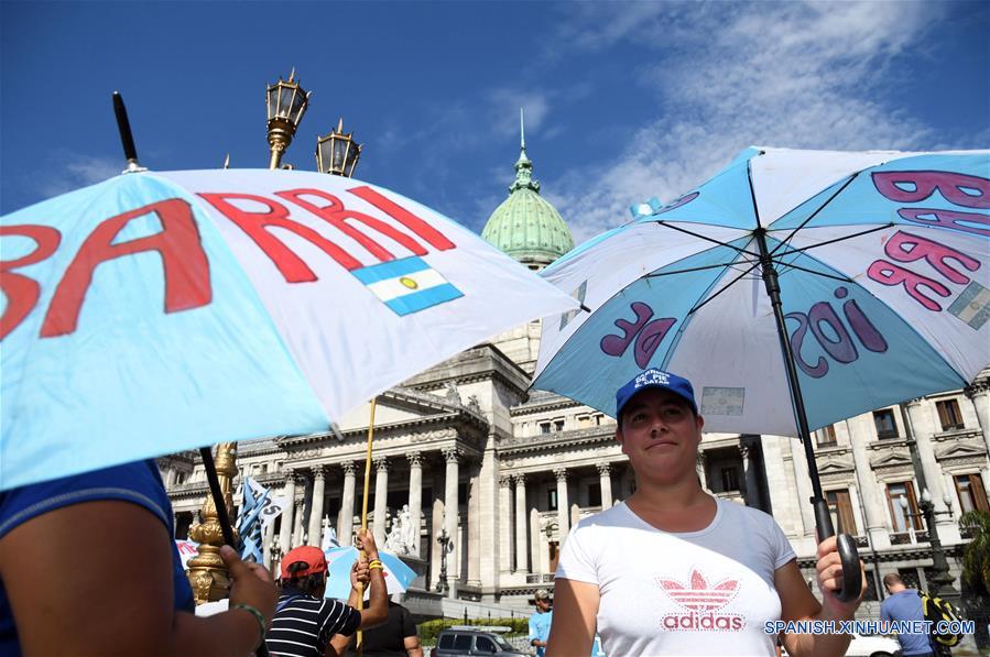 La jornada de ollas populares y acampe se llevó a cabo en Buenos Aires