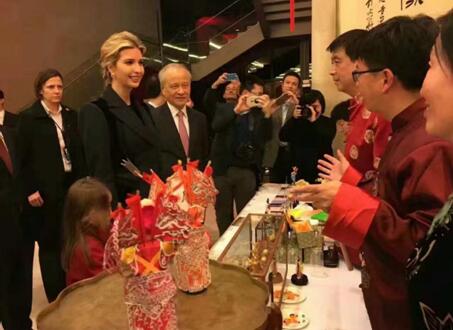 El presidente estadounidense Donald Trump se reúne con Yang Jiechi, consejero de Estado de China 