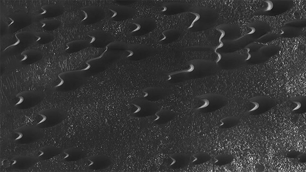 Revelan dunas de ensueño en la superficie de Marte