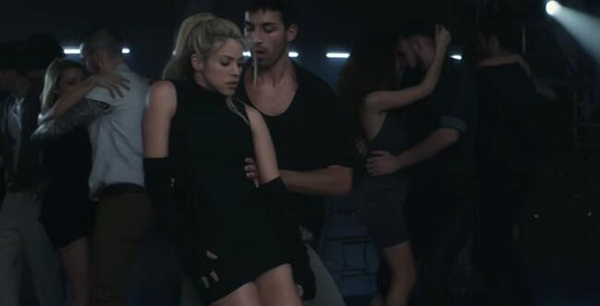 El nuevo videoclip de Shakira ‘Deja Vu’ recibe 11 millones de visitas en un día