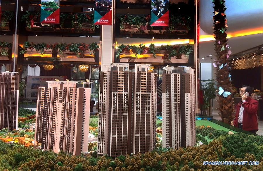Más ciudades chinas restringen la compra de vivienda
