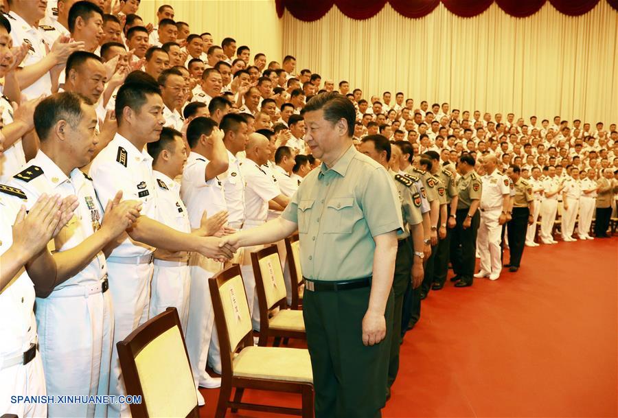 Presidente chino pide construcción de una marina "fuerte y moderna"