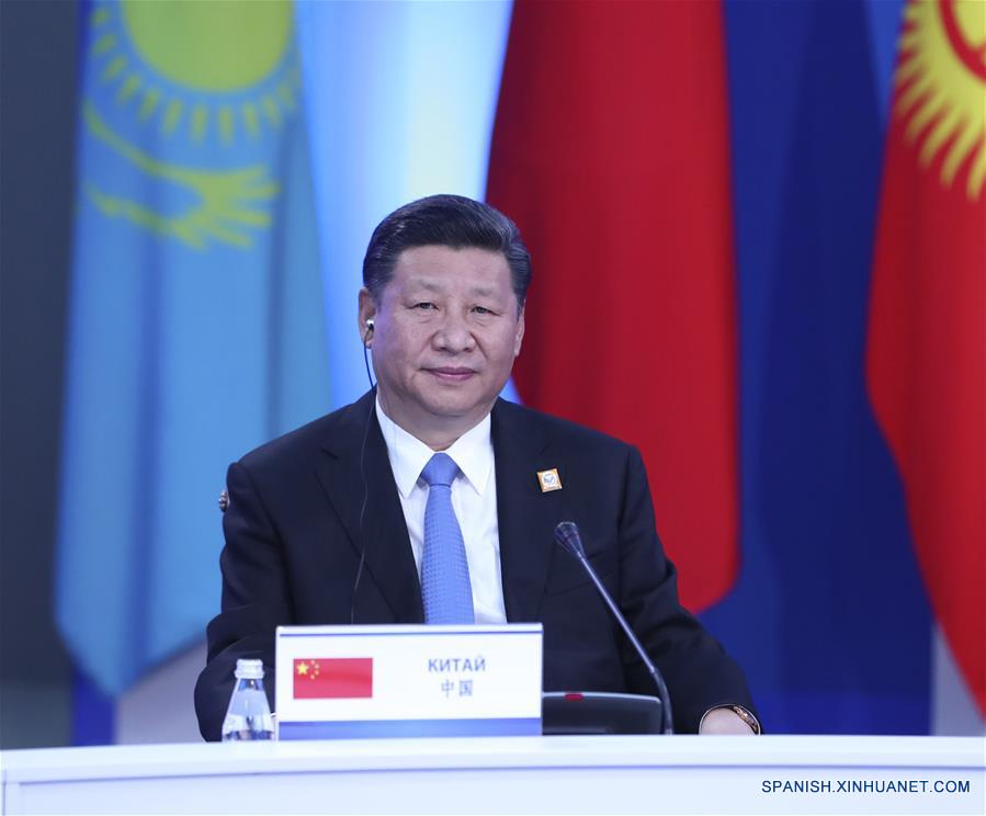 El presidente de China, Xi Jinping, asiste a la 17 reunión del Consejo de Jefes de Estado de la Organización de Cooperación de Shanghai (OCS) en Astana, Kazajistán, el 9 de junio de 2017. (Xinhua/Pang Xinglei)