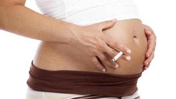 Fumar en el embarazo provoca lesiones permanentes en los pulmones del futuro bebé