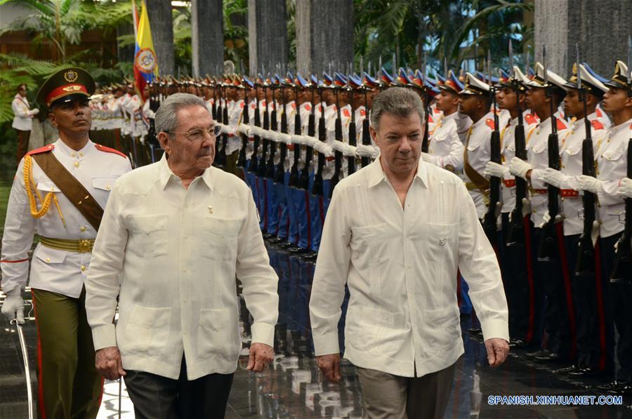 Presidentes de Cuba y Colombia dialogan en La Habana