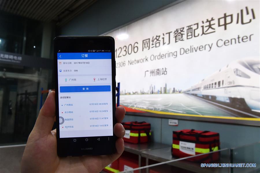 Trenes de alta velocidad chinos ofrecen servicio de entrega de alimentos bajo demanda