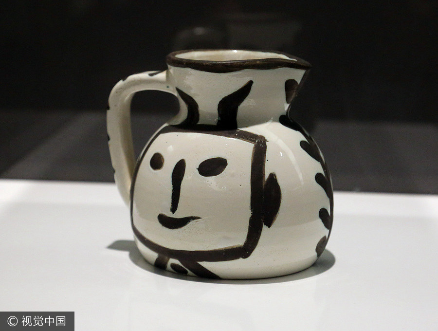 Una pieza de porcelana de Pablo Picasso en la Academia de Bellas Artes de Luxun en Shenyang, provincia de Liaoning, el 17 de julio de 2017. [Foto / VCG]