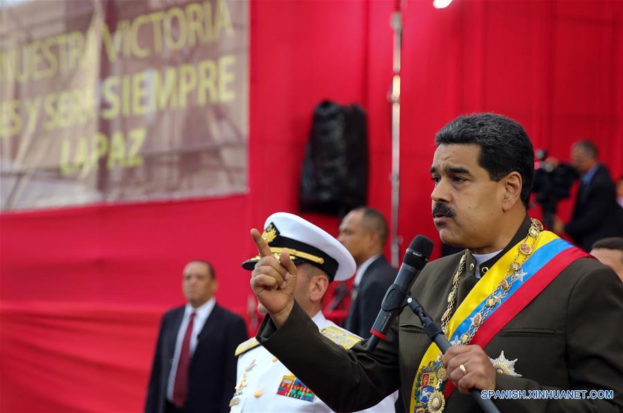 Maduro exhorta a los militares a enfrentar "insurgencia armada" contra su gobierno