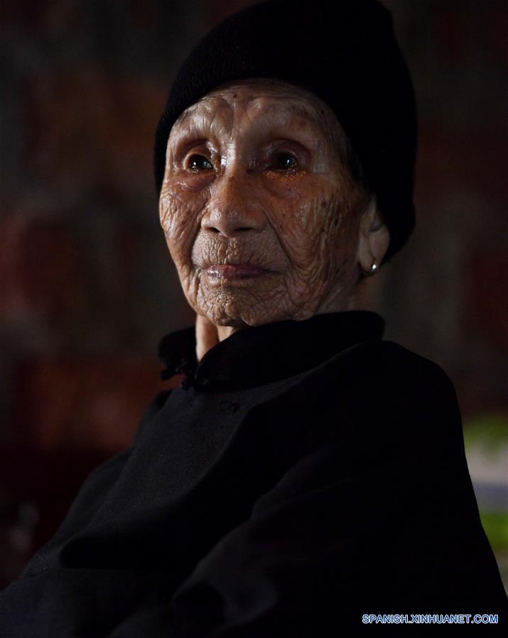 Fallece "mujer de confort" china y deja el número de supervivientes en 14 en el país